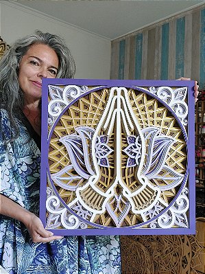 Mandala 3D 8C Namastê | Violeta e ouro (do 25cm ao 90cm)