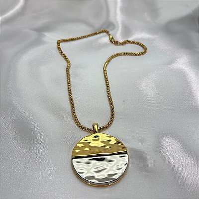 Colar Pingente Martelado Dois Banhos