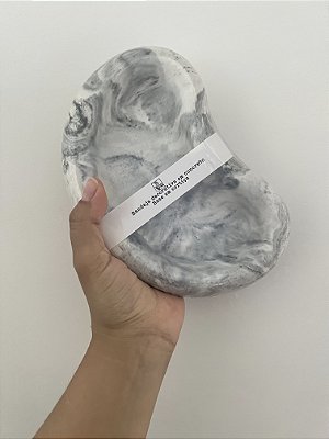 Bandeja decorativa bean em concreto