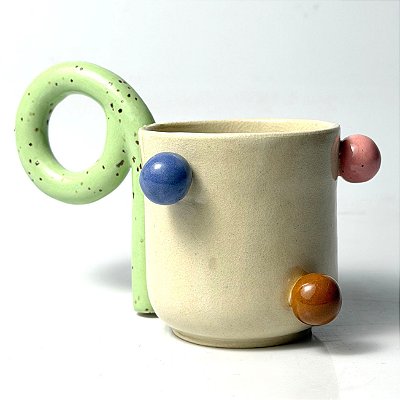 Caneca Bolinhas
