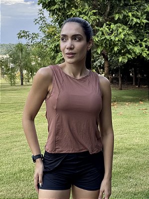 Cropped corte reto marrom
