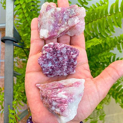 Pedra Bruta Turmalina Rosa de 100gr a 120gr -  amor e confiança