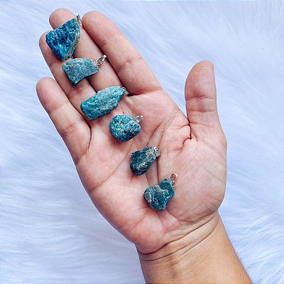 Pingente de Apatita Azul Bruta