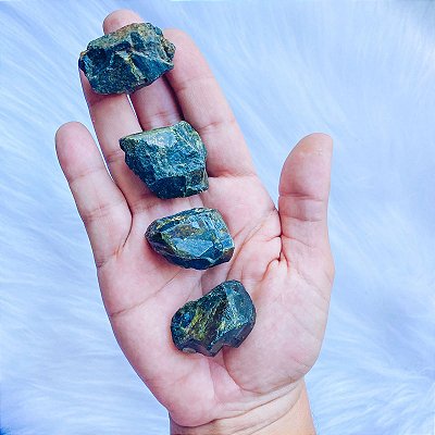 Epidoto bruto - Harmonia e auto realização