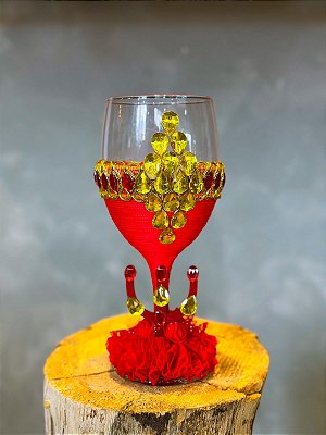 Taça luxo Pomba Gira com tridente vermelho e dourado