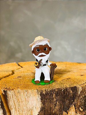 Imagem de biscuit 8cm - Preto Velho  sentada
