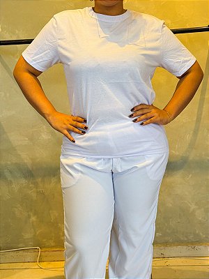 Conjunto de terreiro camiseta e calça branca