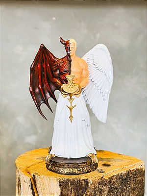 Imagem luxo de lucifer em resina 25cm