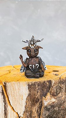 Imagem Baphome Baby em resina