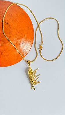 Colar folheado peixe da sorte