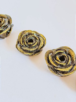 Mini ofertório pomba gira em resina  - Preta e dourado