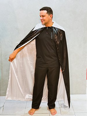 Capa preto com branco de cetim com gola