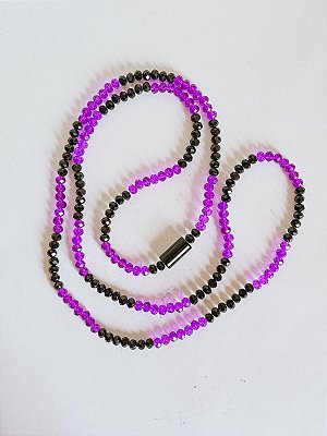 Guia de cristal roxo e preto