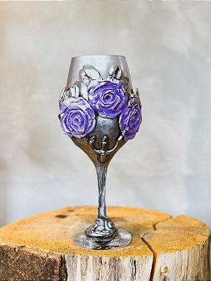 Taça luxo prata com roxo tridente e rosas