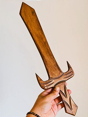 Espada em madeira