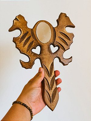 Abebê coração em madeira