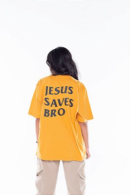 Camiseta Jesus Saves Bro Amarela
