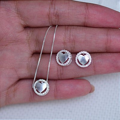 CONJUNTO CHAPA LISA CORAÇÃO C/ BORDAS CRAVEJADAS ZIRCÔNIA BRANCAS