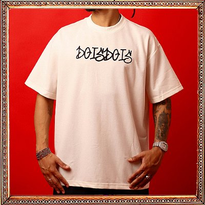 Camiseta DoisDois Oversized "TAG" Off White