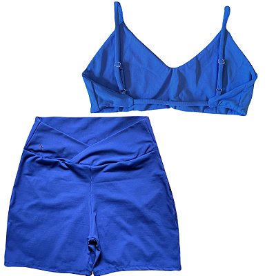 Conjunto Top Lua + Shorts Cintura V