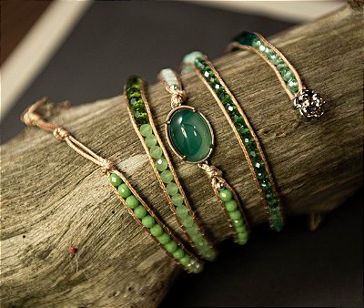 PULSEIRA PEDRA E POESIA VERDE ESCURA