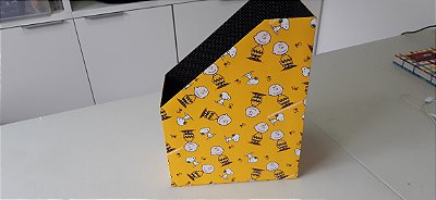 Revisteiro Snoopy Amarelo