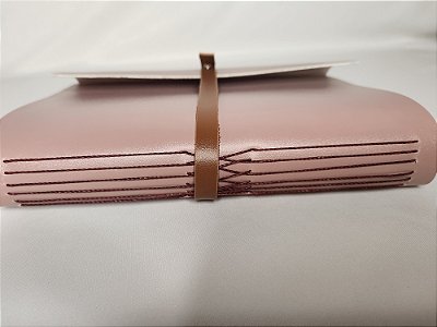 Caderno Capa Sintética Rosa - costura aparente