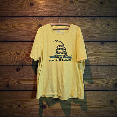 Camiseta Não Pise em mim