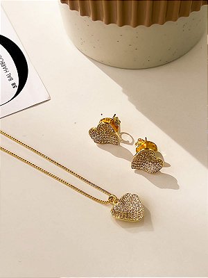 CONJUNTO CORAÇÃO AMASSADO CRAVEJADO COM ZIRCÔNIAS