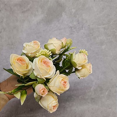 BUQUE DE ROSA PRIMAVERA CREME ROSA 130740