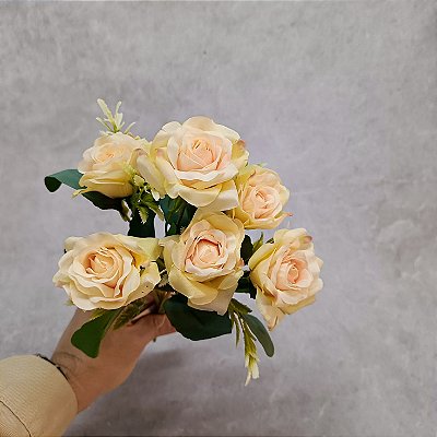 BUQUE DE ROSA SALMON 130747