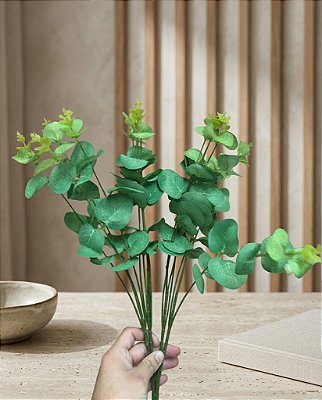 BUQUE DE  EUCALIPTO  X16VERDE CLARO 48CM