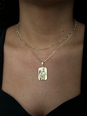 Colar Medalha Quadrada Personalizada (22x15mm) Banhada A Ouro 18k COR015-PINP002