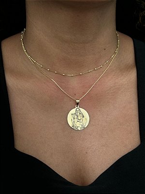 Colar Medalha Redonda Personalizada (25mm) Banhada A Ouro 18k COR015-PINP003