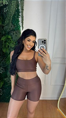Conjunto Short Crossfit + Top Alça Reta Cor Marrom