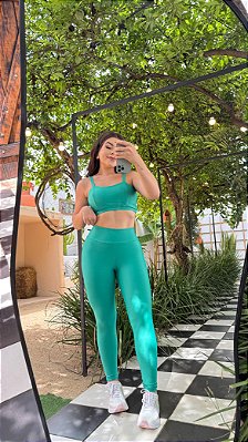Conjunto Legging Básica+ Top Camilla Cor Verde Esmeralda