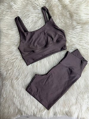 Conjunto Short Meia Coxa+ Top Clarisse Cor Marrom