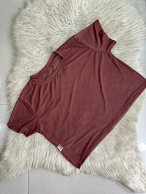 Blusa Croped Tule Cor Marrom