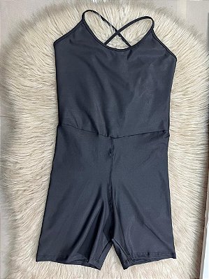 Macaquinho Cruzado Cor Preto