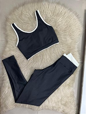 Conjunto Estilo Legging+Top Cor Preto +Off