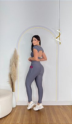 Conjunto Atitude Legging Bolso+Top Cor Cinza