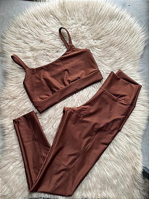 Conjunto Montaria Legging Canelado Poliamida+Top Cor Marrom