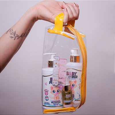 Kit Cabelos Lisos - Shampoo, Condicionador, Óleo de Argan e Necessaire para Crianças