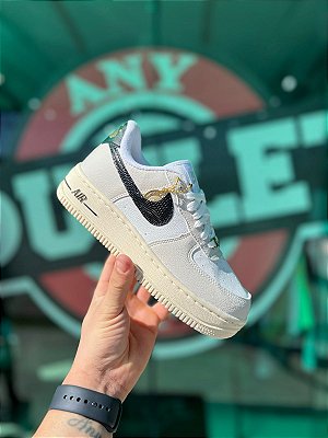 Tênis Nike Air Force 1 Medalha Off-White