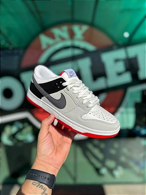 Nike Dunk Gelo/Preto/Vermelho