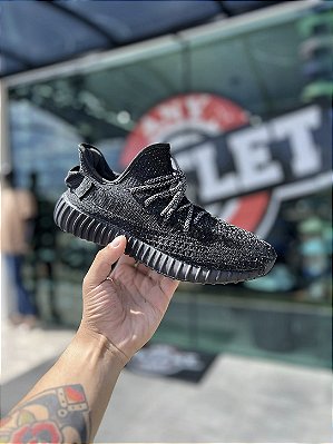 ADIDAS YEEZY BOOST PRETO