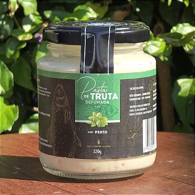 Pasta de Truta Defumada com Pesto