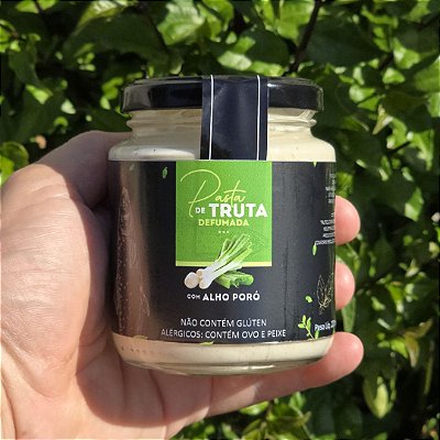 Pasta de Truta Defumada com Alho Poró