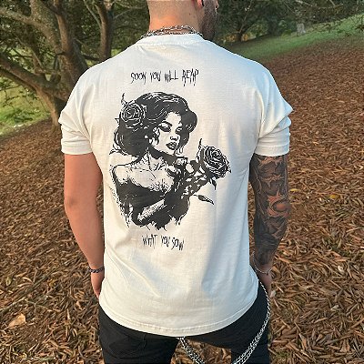 Camiseta Drowned Eyes - Off-white