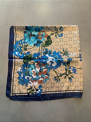 Lenço Floral Azul